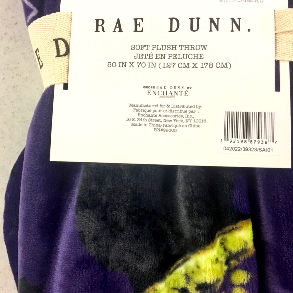 🧙‍♀️NWT Rae Dunn Purple BUBBLE BUBBLE TOIL & TROUBLE Halloween Plush Throw🧙‍♀️ - Picture 8 of 9